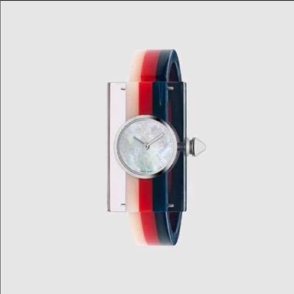 Brand new Gucci bracelet watch - Picture 4 of 8